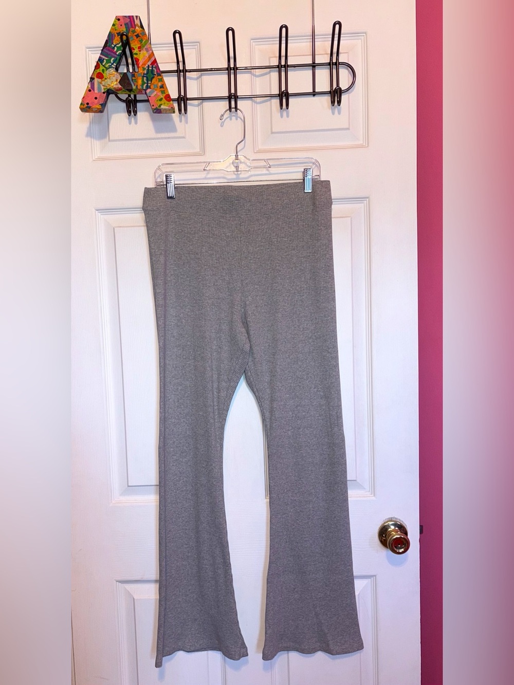 VS Pink NWOT Flare Ribbed Grey Yoga Pants Size XL